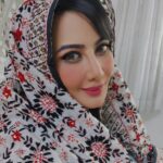 Nausheen Ali Sardar Instagram - In love with this #phulkari #dupatta #❤️ @raymon_kakar #black #red #white #instagram #indian #fashion #clothes