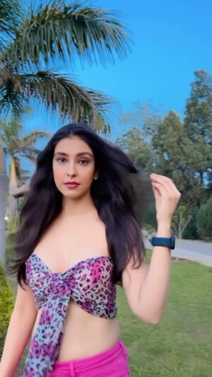 Navneet Kaur Dhillon Instagram - In a world of chaos, innocence is the gentle reminder of pure beauty and untouched sincerity. 💫 
@makeupby_kirron 💄💇🏻‍♀️📸
.
.
.
.
.
.

#Innocence #PureHeart #ChildhoodMemories #SimpleJoys #PureLove #UntouchedBeauty #InnocentSoul #GenuineSmile #InnerChild #InnocenceLost #CherishedMoments