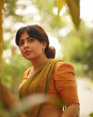 Nayana Elza Instagram - ഭദ്ര
.
.
.
.
📸 @portraits_by_shone 
Dhawani @byhand.in 
.
.
.
.
.
.
.
.
.
.
.
.
.
.
.
.
#dhawani #shoots #tamil #musturdyellow #instafashion #vintage #vintagestyle