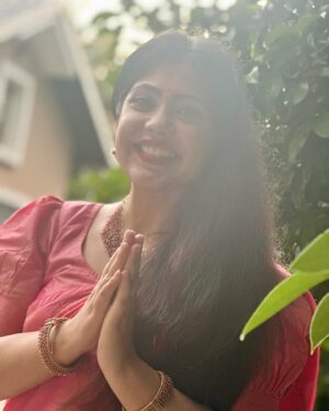 Nayana Elza Instagram - ചിരിയോ ചിരി 😁
.
.
📸 @artmowgli 
.
.
.
.
.
.
.
.
.
.
.
.
.
.
.
.
.
.
.
.
.
.
.
.
.
.
.
.
.
.
.
.
.
.
.
.
.
.
.
#saree #green #instapic #fashion #smile #nayanaelza #picoftheday #instadaily #moment