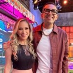 Naydelin Navarrete Instagram - Que divertido programa! No se pierdan hoy @laresolana 11:00pm para que se enteren de chismes, locuras y de varios trapitos al sol! 🤪 Me cuentan que les pareció! #2000sxsiempre #laresolana #elcapiperez #complices