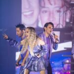 Naydelin Navarrete Instagram - Y arrancamos la gira de @2000sxsiempre !! GRACIAS por nuestro primer concierto sold out, lleno de amor, nostalgia y por permitirme volver a ser niña y cantar y corear con todos ustedes las canciones con las que crecimos! Nos vemos pronto en tu ciudad! ➡️Next stop: Queretaro #pepsicenter #gira #conciertos #2000sxsiempre #soldout
