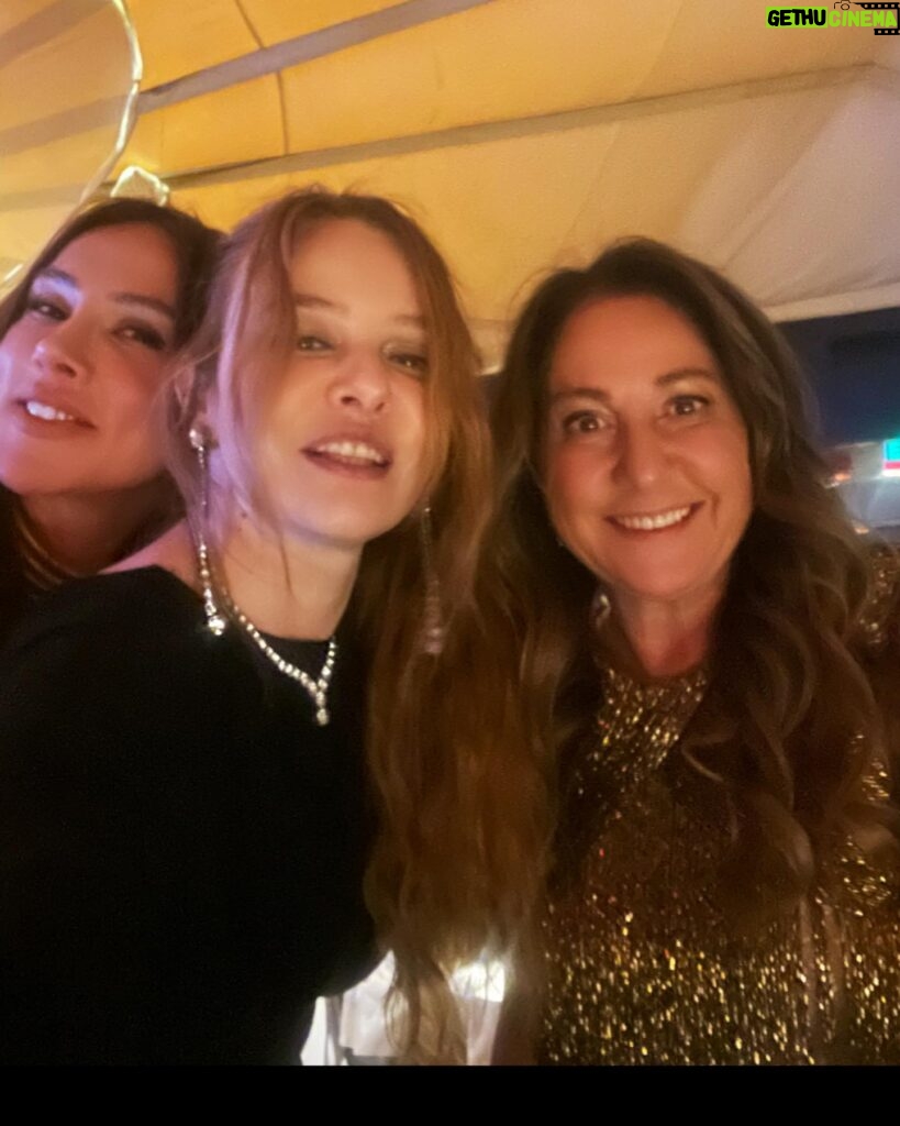 Naz Elmas Instagram - Çoook Yakın #tbt …Gorgeous nite at Sunset Grill & Bar’s 30th Anniversary gala ..W/ @danybrillant ….💫💫💫✨⭐️ @wwf_turkiye