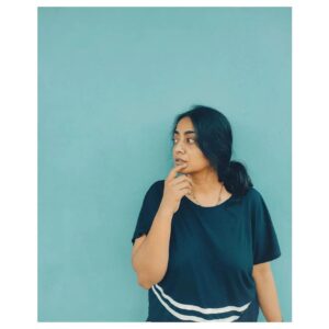 Nazia Haque Orsha Instagram - Blue & gray....