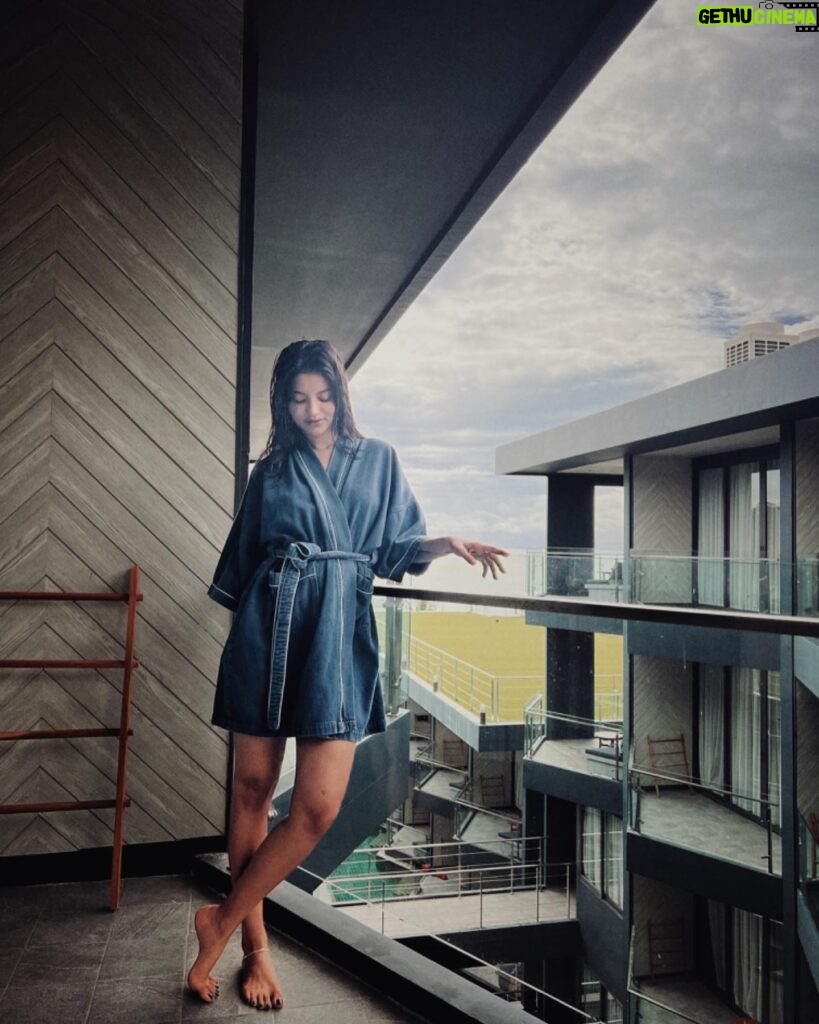 Nazifa Tushi Instagram - Somewhere in heaven 📸 niraker
