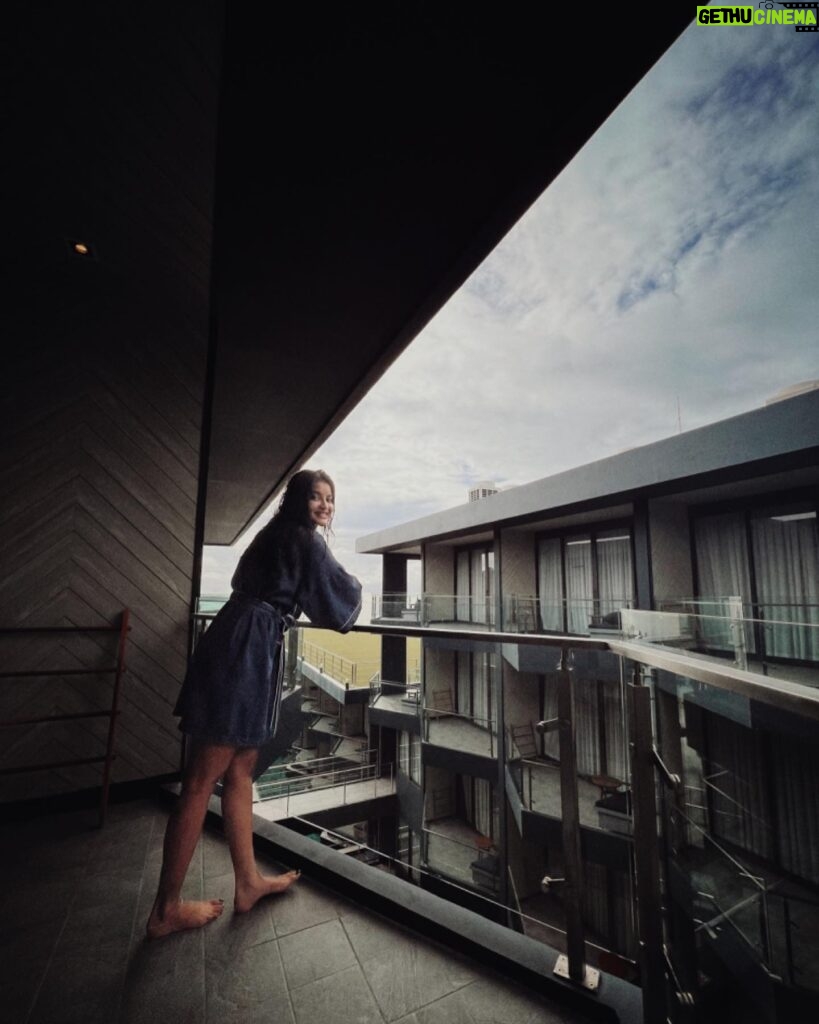Nazifa Tushi Instagram - Somewhere in heaven 📸 niraker