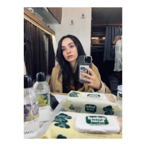 Nazlı Pınar Kaya Instagram - 4.Sezon Gönül Dağı sezon finali postu gelmiştir🪧🤟🏻