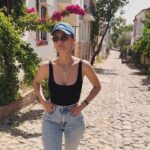 Nazlı Senem Ünal Instagram - Bir ben, bir onlar 🧡