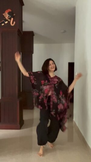 Neeta Pillai Instagram - “Today” led me to loud music and dancing.. 

 #dancelover #dancer #katchisera