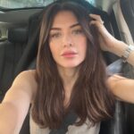 Nefise Karatay Instagram - Ne zamandır post girmediğimin farkına varmışımdır 😉😘Bu arada yediğim içtiğim saçıma mı gidiyor nedir yine rapunzele dönüşmeye başladım @cenk_onay keselim mi artık şu saçlarımı?