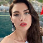 Nefise Karatay Instagram - Yazın en sevdiğim renk 🤍🤍🤍