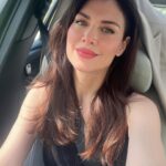 Nefise Karatay Instagram - Gülümsemeye biraz zaman ayırın ☺️ Take A Little Time To Smile..