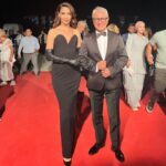 Nefise Karatay Instagram - 59.Antalya Altın Portakal Film Festivali ödül törenini mesleğine olan saygısını ve başarısını hep takdir ettiğim canım arkadaşım @yektakopan ile birlikte sunduk.Altın Portakal Film Festivalinde yarışanları ve kazananları tebrik ediyorum ve festivale emeği geçen herkese çok teşekkür ediyorum.