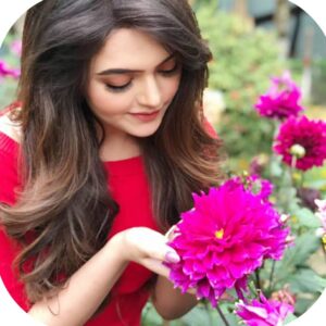 Neha Amandeep Instagram - Lying down on the grass lush green, i saw with my open eyes one i called a dream, like on a canvas you painted a scene, in which you were mine and the rest .... Carpe Diem 🍀
"Good morning 🌼 "
"Have a great weekend "
.
.
.
.
.
.
.
.
.

#naturephotography #naturelovers #flowers #reds #slefmusing #kolkatadiaries #healthy #happy #inlove #instafashion #instadaily #instalike #instagram #lifeofanactor #goldenlife #gratitude #selfcare #selfie_time