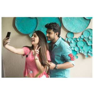 Neha Amandeep Instagram - Candid click V.S the actual selfie.
.
Which one do guys like more comment below 😊👇.
.
P.S - some bts from the album Akela coming soon #RajBurman.
.
Pic credit - Subhodip Das
.
.
.
.
.
.
.
. .
#alwayssmile😊 #album #rajburman #bts #hindi #laughteristhebestmedicine #pink #blue #instastyle #instamusic #photoshoot #candidphotography