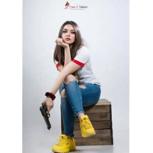 Neha Amandeep Instagram - Counting my enemies !! 🤔
.
.
.
.
.
Clicked by - @susovanmosan 
Styling - @anshu_z_here .
.
.
.
#photography #photoshoot #fila #casual #mood #gunsnroses #peace  #noviolence #attitude #happysunday #love #happylife