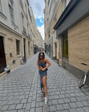 Neha Deshpande Instagram - Paris is always a good idea 💖