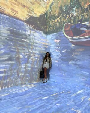 Neha Deshpande Instagram - Art is not what you see but what you make others see 🖼️🖌️🎨
@vangogh.global 💘