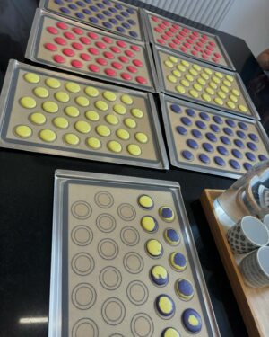 Neha Deshpande Instagram - A balanced diet is a macaron in each hand 🩷

Voila @studio.patisserie 🫡🤍