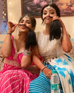 Neha Solanki Instagram - We may fight and argue, but we also create the best memories. 

Sister’s love 🤌💗🩵#Titli & #hiral 

Do not forget to watch our khatta meetha bond only on Titli🦋 #starplus #disneyplushotstar 
____________

❀

❀

❀

❀

#nishisinghofficial #nehasolanki #actorslife #sisterlove #siblings