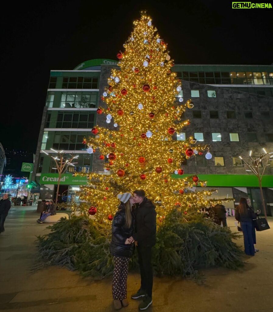 Nerea Camacho Instagram - 🎄♥️✨