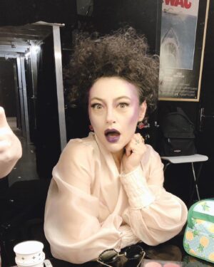 Nergis Öztürk Instagram - #10Saniye #buakşambaşlıyor #teaser #backstage #hazırlık #tiyatro #oyun #oldubişeyler 
#makeup ve 📷 @missiferr 🙏