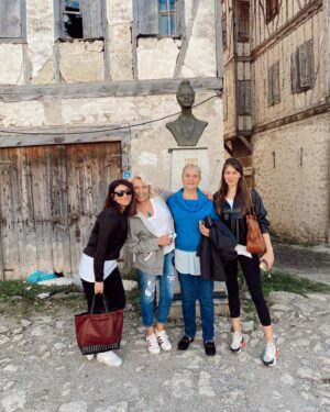 Nergis Kumbasar Instagram - Yörük Köyü💜