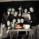 Neslihan Arslan Instagram - Hayatı buradan anlamak ve hatta bazen de anlayamamak pek güzeldi 🌹 Hâlâ da öyle.. Mimar Sinan Güzel Sanatlar Üniversitesi Tiyatro 2005-2009 🤍 Son fotoğraf “devrem”deki çiçekler fotoğrafı :) Çok anı var.. Sarıldım çocuklar 🤍 Kutlu olsun 🌹