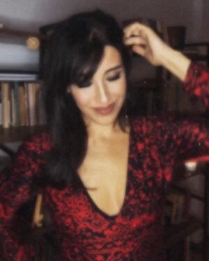 Neslihan Arslan Instagram - İsli. Sisli. Puslu. Yorgun.

🌹