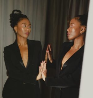 Netta Walker Instagram - @vspink x @chloexhalle 💋 xx