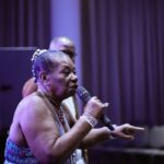 Neusa Borges Instagram - Neusa Borges (@neusaborgesoficial), ícone da teledramaturgia com mais de 60 anos de carreira, uma verdadeira lenda viva que continua a iluminar nosso cenário cinematográfico! Sua participação no DiALAB Festival não só enriquece nossos corações, mas também destaca a importância de reconhecer e exaltar aqueles que abriram portas e seguem abrilhantando para inspirar a nova geração. O DiALAB Festival 2023 é uma realização da Produtora Portátil, e na edição deste ano conta com patrocínio da Prefeitura de Salvador, através do Salcine, programa da Secretaria Municipal de Cultura e Turismo para fomento do setor audiovisual da cidade; do Selo Revolta, da produtora Volta Filmes; da Conspiração; e apoio do Projeto Paradiso e da Embaixada da França no Brasil. #DiALABFestival #PlataformaDiALAB #DiALAB #AudiovisualNegro