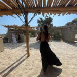Neverly Paris Instagram - Come with me fly you out to Greece 🇬🇷