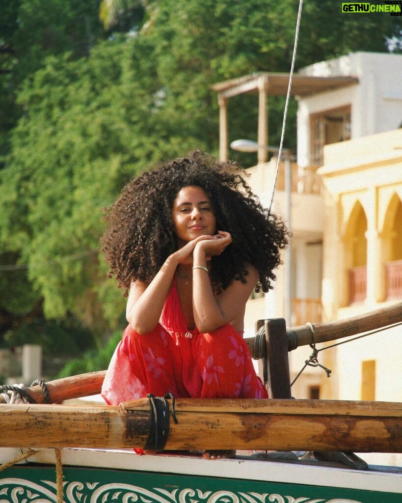 Nia Pettitt Instagram - Mornings in Lamu with @x.flowstate .. 🦋✨💖 — These are some of my favourite photos of all time, I felt my most beautiful and free here gallivanting bare foot around the water front. My friends have said that I radiate the most when I’m in Africa and I think it’s true. I’ve found the deep corners of myself in each country I’ve visited. In Kenya, I found my joyful and radiant self. 💖 #niaTHELIGHT #Lamu #Kenya