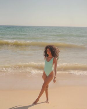 Nia Pettitt Instagram - Embracing these last few days of Summer before I hibernate and unwind. This year has been A LOT to say the least. A lot of growth, discomfort, challenges, solutions, healing, unlearning, learning, patience, self-discovery, joy, adventure and forgiveness. The biggest lesson so far that I am reminded of daily is that life throws things at you because it knows you can rise above them. Even when they don’t make sense, just trust and believe that one day they will. I love these pictures because I felt so free and weightless at this moment from all the responsibilities and roles of it all. Those moments I never take for granted. #niaTHELIGHT 🦋✨🐛💛 — shot by my brother.
