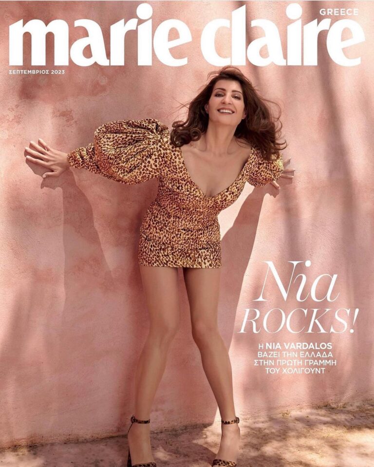 Nia Vardalos Instagram - Earlier this year I had the pleasure of speaking with Galateia @galaxy_faraway for this very fun magazine spread. Thank you to all at @marieclairegreece 🔥 playing dress up is fun. It is my honor to wear Greek designer @celiakritharioti on the cover. Also thank you @wolford you know what you do! Editor in Chief: @galaxy_faraway Creative director: @lina_tsin Fashion Director: @elinasygareos Photographer: @nikospapadopoulos_photography Editorial director: @anastasialadiab Stylist: @elinasygareos Assistant stylists: @lover.boy213121@demi1026_ Makeup: @altanid @dtales_creativeagency Hair: @ksakkas @dtales_creativeagency #marieclairegreece #marieclairegr #niavardalos #septemberissue #fashion #greece #greekstyle