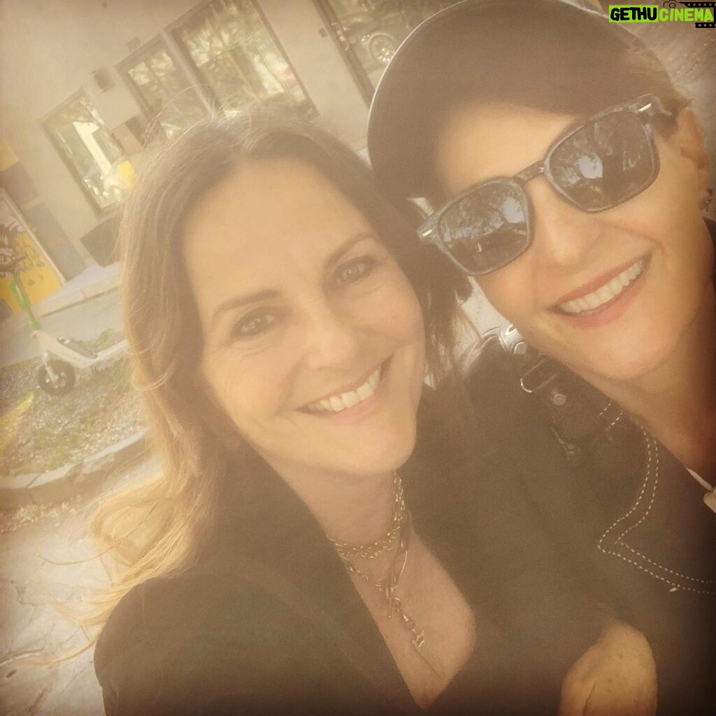 Nia Vardalos Instagram - Cousin Nikki & Toula had lunch in LA today #familyforever