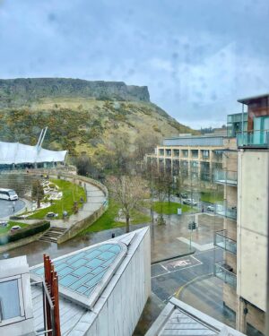 Nicola Sturgeon Instagram - New views...from my new office in @scotparl
