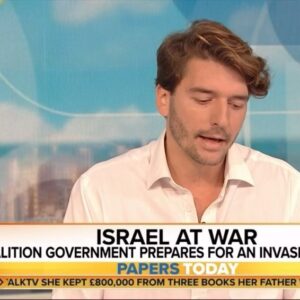 Nicola Thorp Instagram - Discussing the developing situation in Israel and Gaza with James Schneider and Lucy Dunn on Talk Today