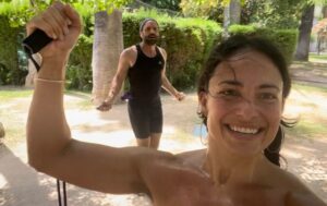 Nicola Correia Damude Instagram - #measureyourpowernotyourdresssize 💪🏽First off, let me say this: YOU DO NOT NEED TO WORKOUT ON YOUR VACATION. Vacations are supposed to be about Rest, Relaxation and Experience. There should be no pressure to spend a minute of that time on things we don’t need or want to do. But if you’re like Carlos and I and exercise and fresh air are key to your mental, physical and emotional health, whether at work or play, then finding places to workout while travelling can be a really great opportunity. When we’re somewhere new we like to walk around the neighbourhoods and find nice spots like parks, beaches and wooded areas to take out our portable exercise equipment and do a workout together. If you enjoy it, then it’s fun, beneficial and an opportunity to explore new areas and places you may not otherwise have seen. As we slowly making our way from #etsw in Paris to #itainstituteandmore in Milan we feel so fortunate and are enjoying every minute of this Beautiful experience. Thank you to @dreamitcon and @kinetic_vibe for making it happen!❤️🇫🇷🇮🇹❤️ @lukebaines @harryshumjr @emeraude @kat.mcnamara @matthewdaddario @domsherwood  @jadehassoune @willtudor1 @shadowhunterstv #shadowhunters #notourlasthunt #lightwoods #paris #fandom #paris #mentalhealth #mentalhealthawareness @theboystv  #healing @shadowhunterstv #womenwholift #strength @mariliasogna @residentalien #fitness #birthday #momlife #strongwomen #strong #italy