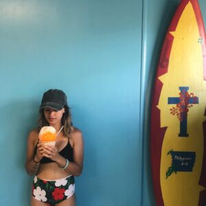 Nicole Gale Anderson Instagram - This is the SMALL serving. 😳🤤😍 @jojos_shave_ice