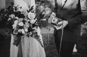 Nicole Gale Anderson Instagram - Our favorite things... 💐   📸 Florals: Me
Photography: Daniel Arvizu Fotografo @tacotacosuperstar 
#robandnicgethitched #partywiththepaniaguas