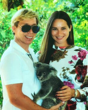 Nicole Mieth Instagram - Hier das echte Dschungelbaby! Die kleine Ist 1 Jahr alt und heißt Camilla 😍😋🐨 #nicolemieth #helmutwerner #dschungelliebe #ibes #koala #currumbinwildlifesanctuary #love #photooftheday