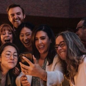 Nicole Power Instagram - Been struggling to find le words to express le feelings!! 🐱
.
Making a 📺 show takes so much work and every part of this process was a dream. How it felt to work on this set is something I’ll cherish forever. 
.
In the last year these people lifted me up and showed up for me in ways I can’t yet articulate. I love you all (and all those not pictured) so much…thank you to everyone who watched the last 10 weeks.
.
Grateful to have found a 🏡 with y’all strays ☺️🐕
@kristinaruddick 📸