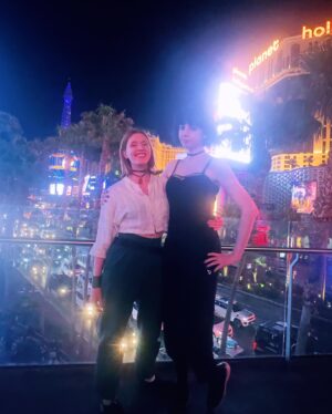 Nicole Tompkins Instagram - @nikileetompkins and I in hanging in Vegas.