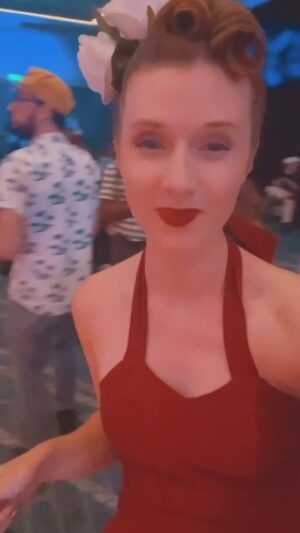 Nicole Tompkins Instagram - Thank you to everyone that made my 2023 sparkle. To the many in the video glimpses and the many more not, I am gratitude. 

Looking at you 2024 🥂☺️ amaze me 🥰