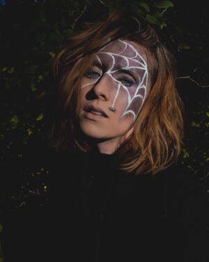 Nicole Tompkins Instagram - 🕷️ happy halloween 🕷️ hope you enjoy the spooky day - what should we name the tiny spooder on my cheek? 🥹👀