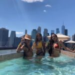 Nicole Beharie Instagram - 🌝 ❤️. SUN LUV. Di Gyals.