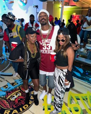 Nicole Beharie Instagram - For the 99 and the #2000’s…. 
 
Ain’t no party like a #90’s party.  GOOD TIMES!  I love ya’ll frfr.  #outside