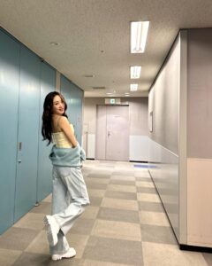 Nicole Jung Instagram - もうすぐだから楽しみにして下さいね！☺️ #それsnowmanにやらせて下さい