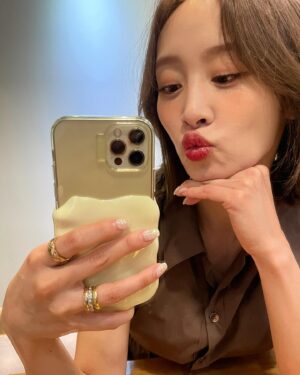 Nicole Jung Instagram - BYEBYE 2023🫶🤭